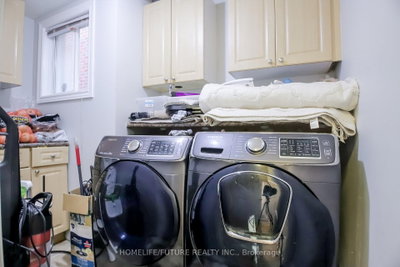 58 Jonesridge Drive • Ajax, ON photo 9