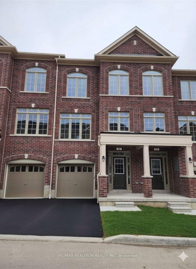 Townhouse for lease at 8 Royal Collection Way, Whitby, Ontario, L1P 0P1 - Lynde Creek - MLS: E13777048