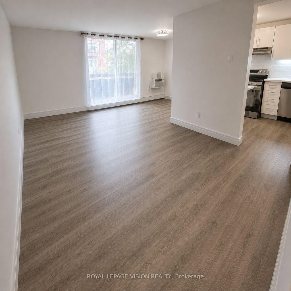 205 - 895 Kennedy Road 4
