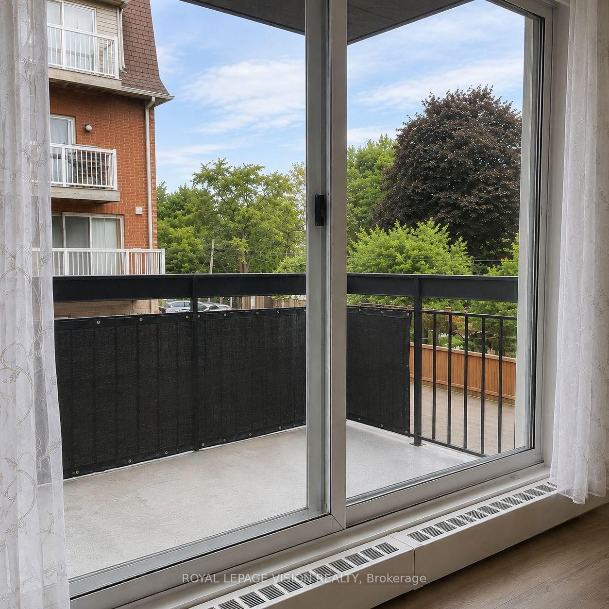 205 - 895 Kennedy Road, Toronto 5