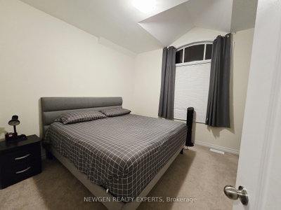 12 Cachia Lane • Ajax, ON photo 9