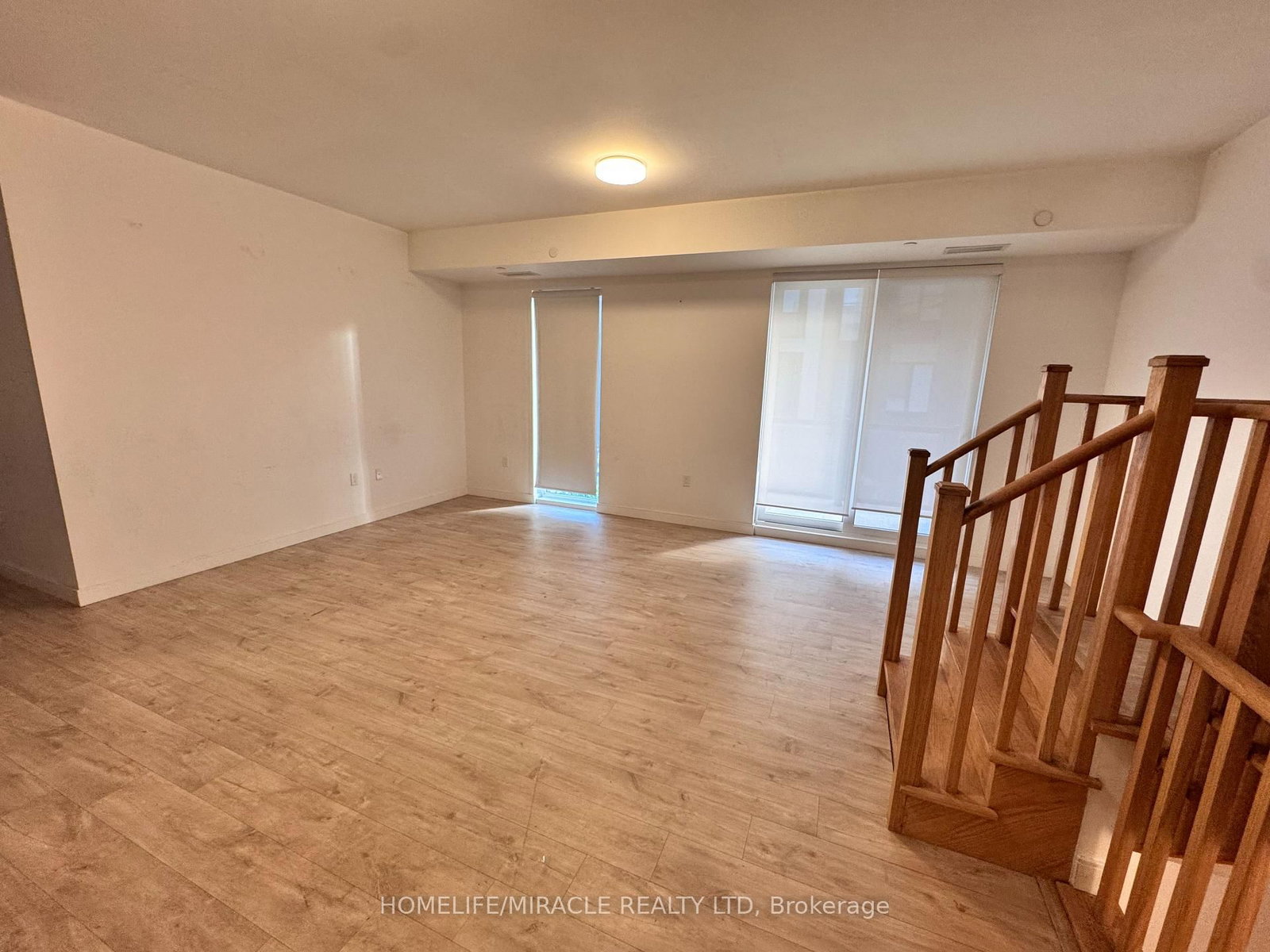 4-176 Clonmore Dr, Toronto, view 10