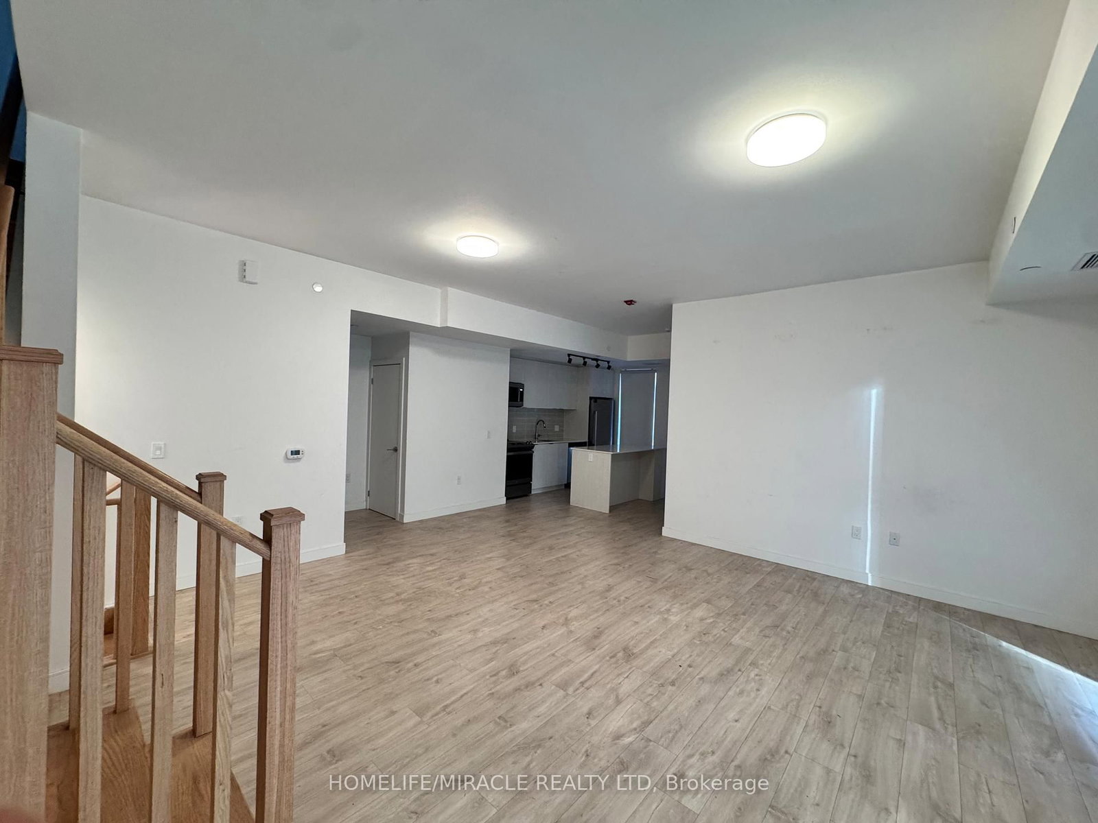 4-176 Clonmore Dr, Toronto, view 11