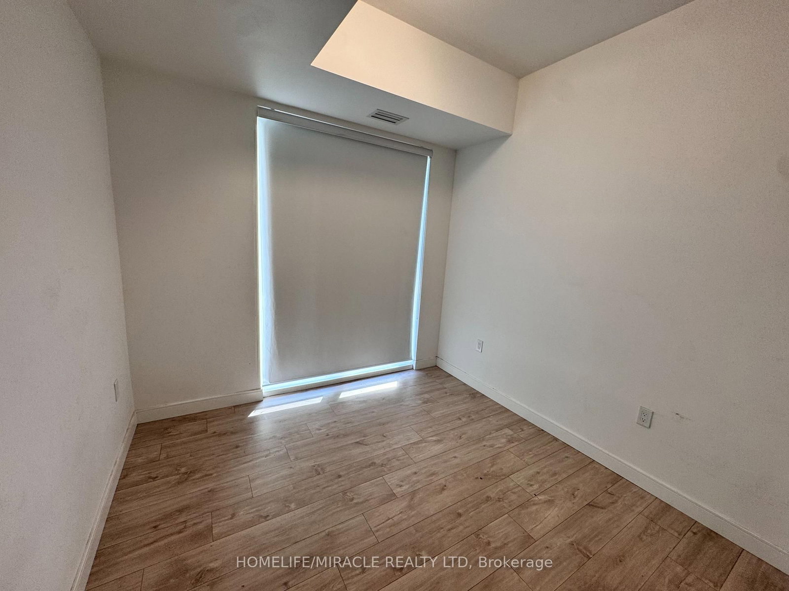4-176 Clonmore Dr, Toronto, view 16