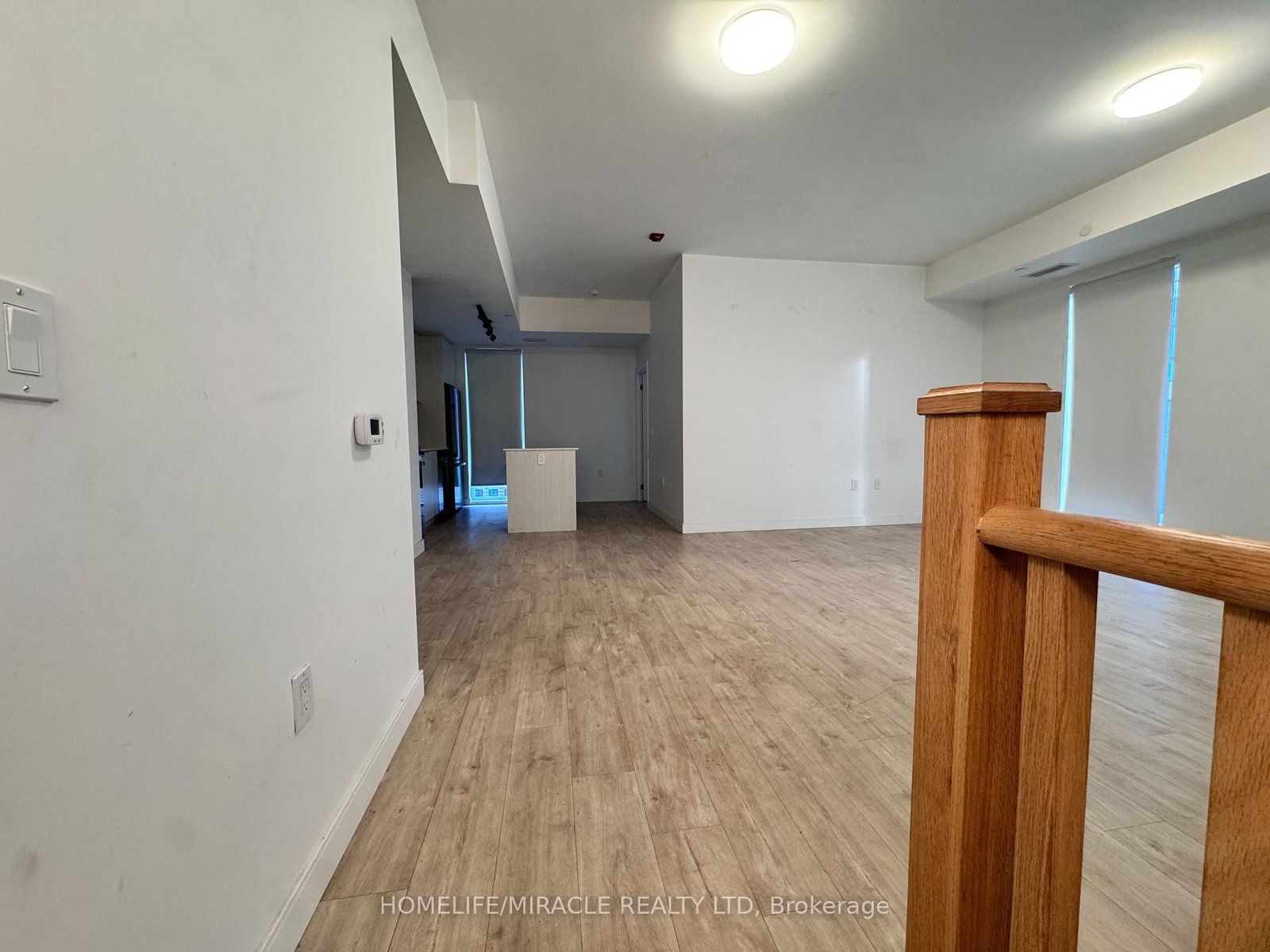 4-176 Clonmore Dr, Toronto, view 7