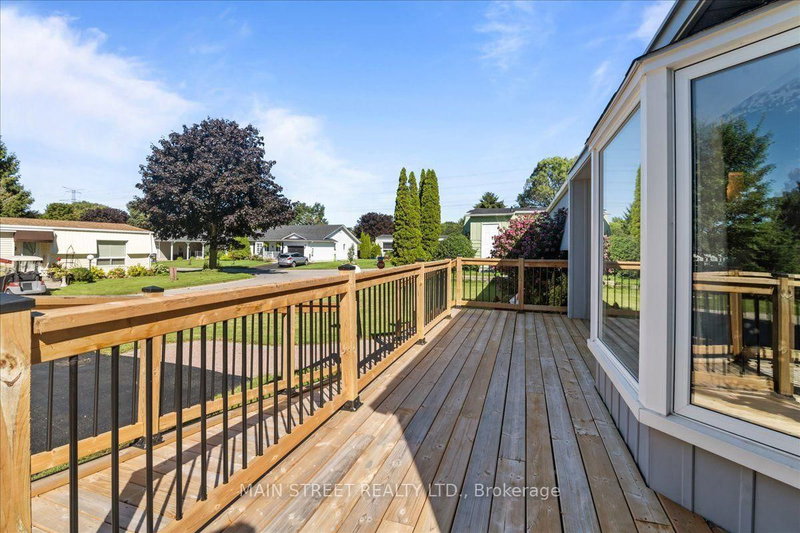 2 Pineridge Crescent
