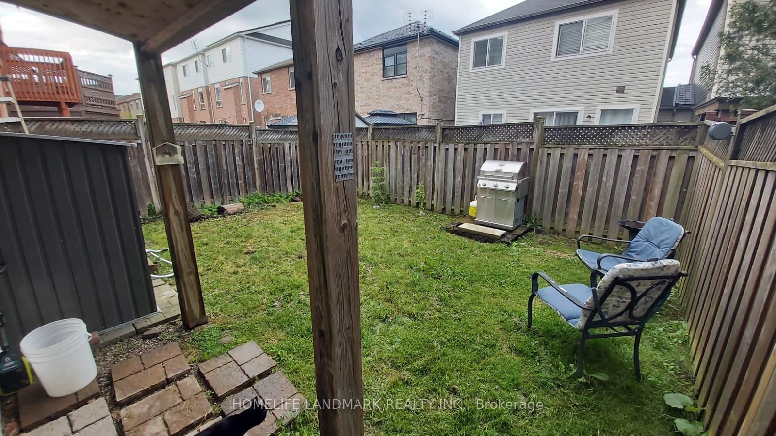 Lower Walk-out-35 Vessel Cres, Toronto, view 31