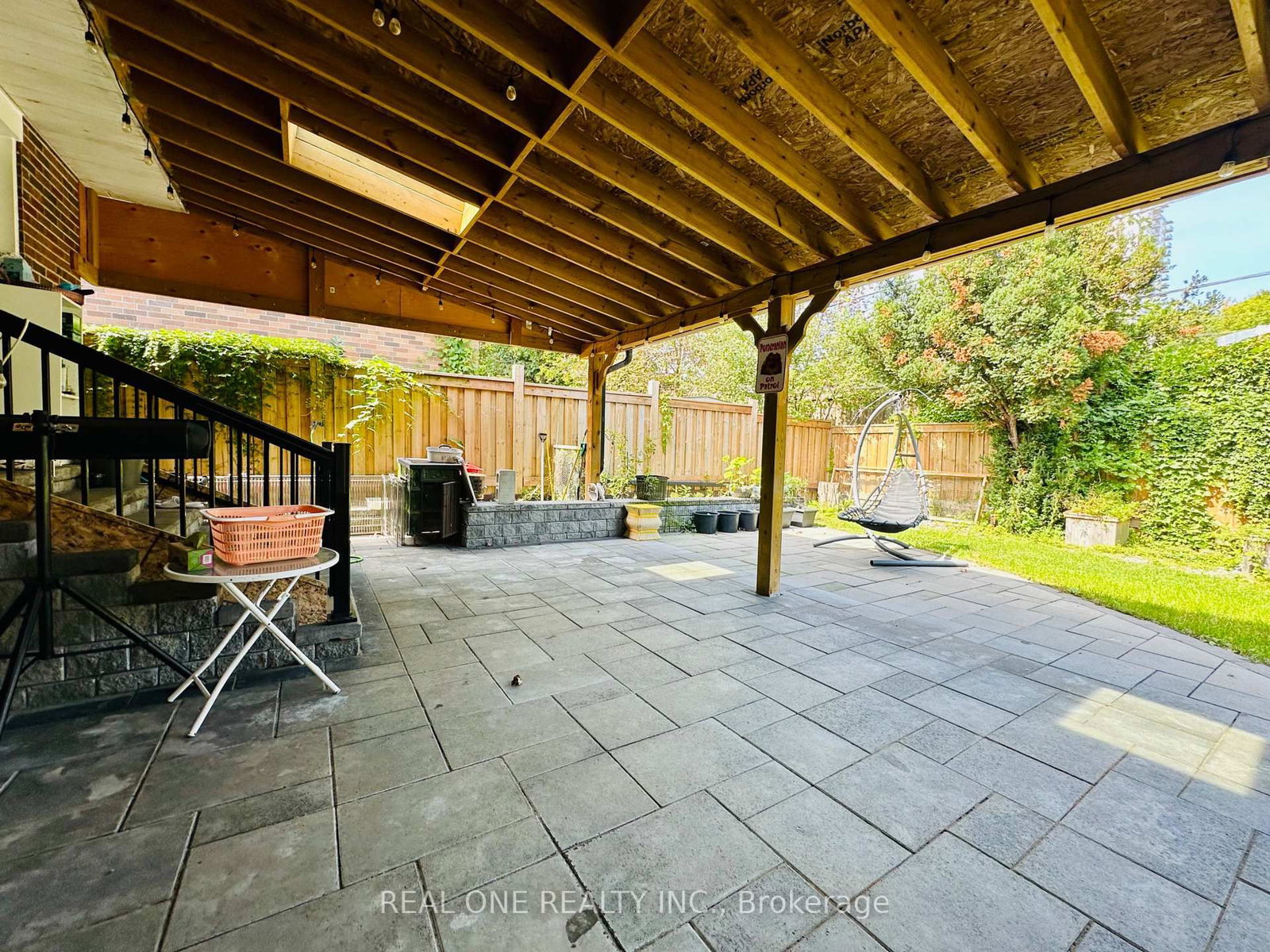 69 Stanwell Drive • Toronto, ON photo 12