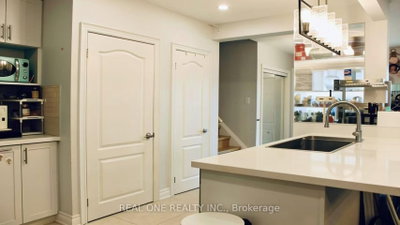 69 Stanwell Drive • Toronto, ON photo 4