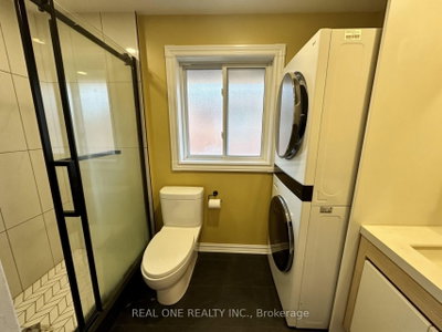 69 Stanwell Drive • Toronto, ON photo 9
