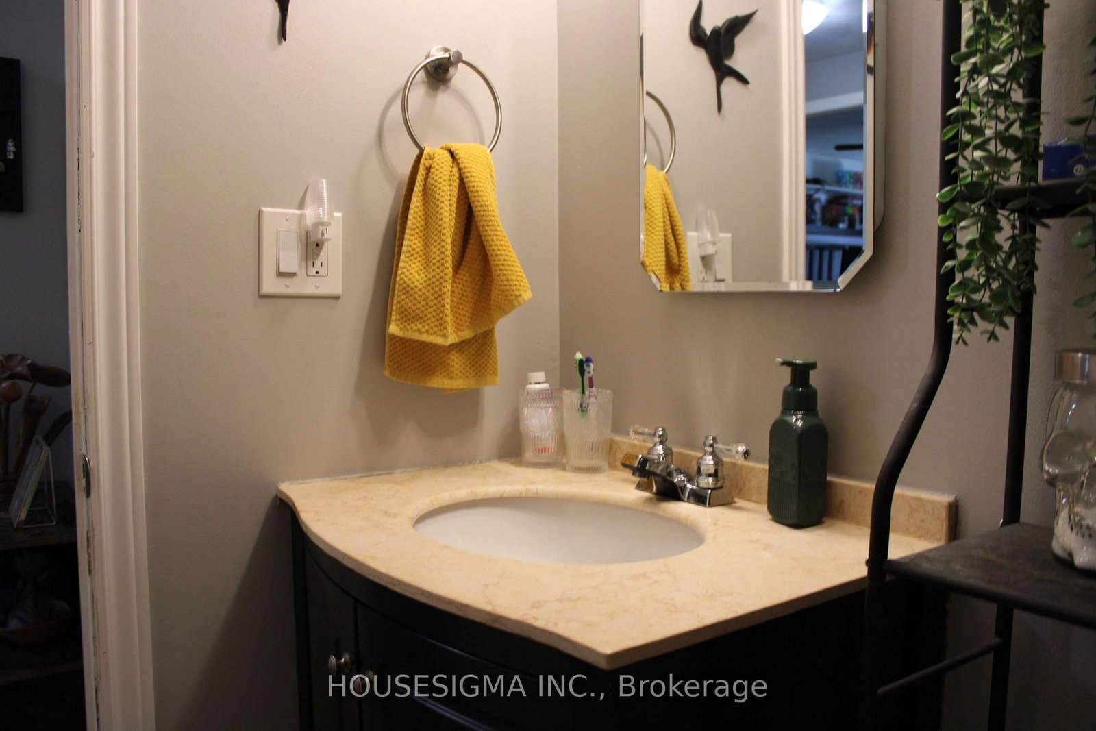430 Harcourt Drive • Oshawa, ON photo 8