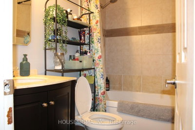 430 Harcourt Drive • Oshawa, ON photo 9