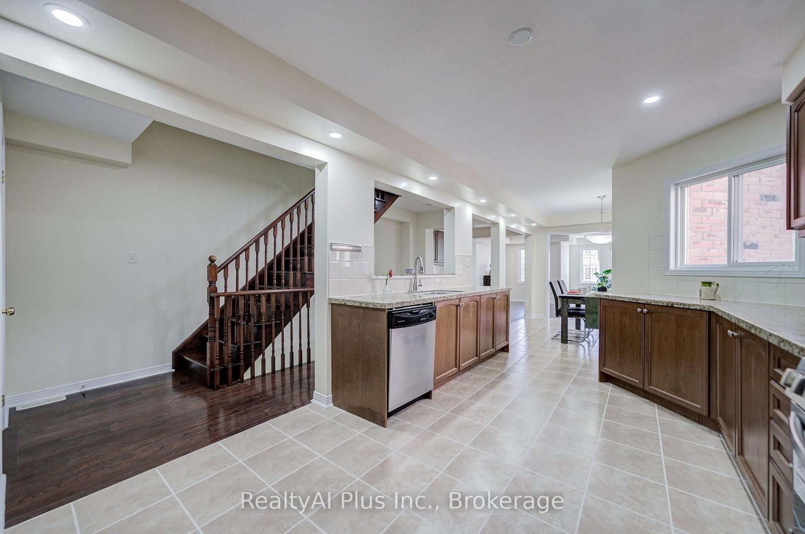 105 Pilkington Drive • Toronto, ON photo 14