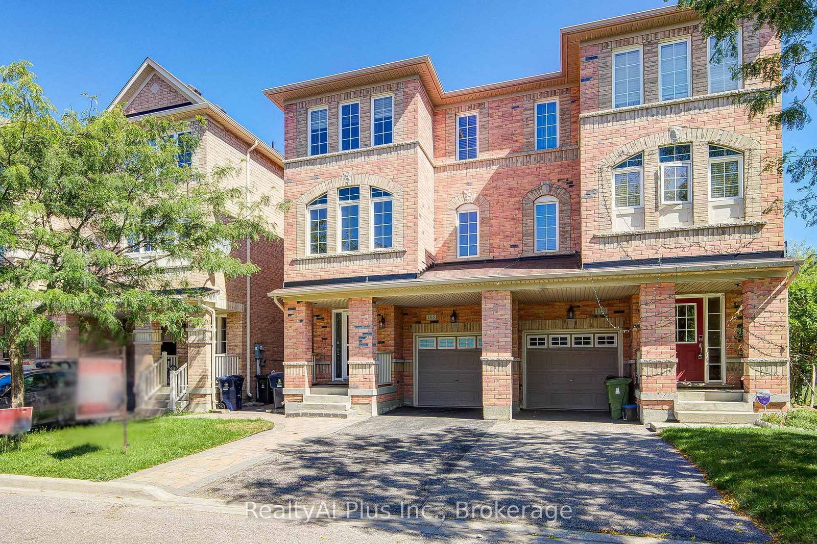 105 Pilkington Drive • Toronto, ON photo 2