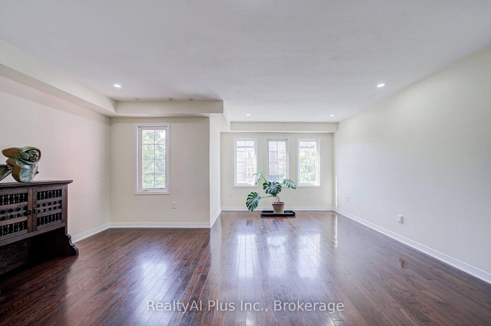 105 Pilkington Drive • Toronto, ON photo 24