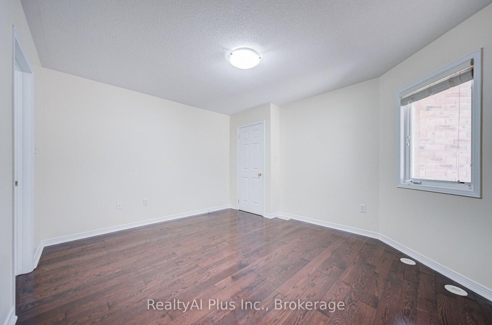 105 Pilkington Drive • Toronto, ON photo 29