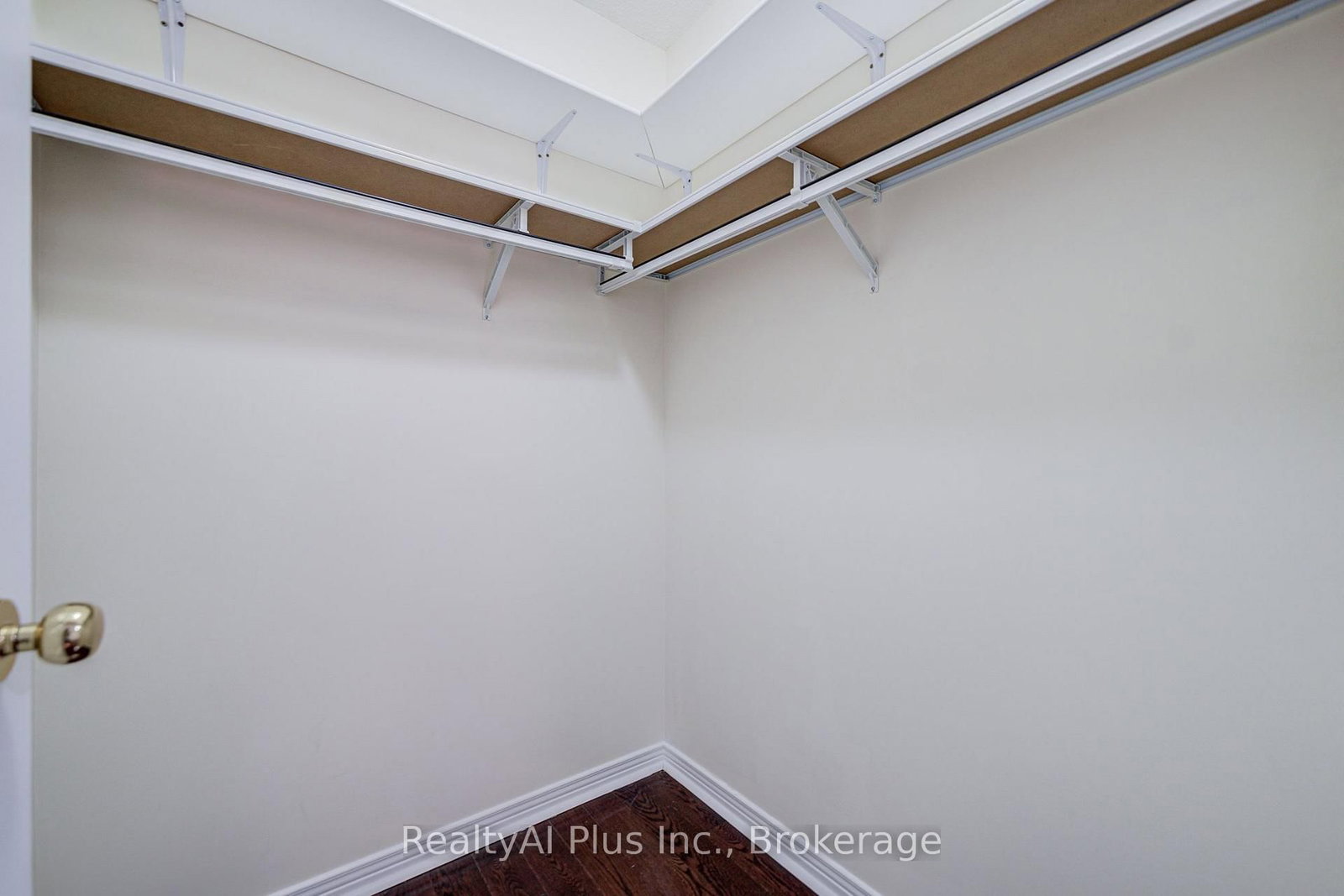 105 Pilkington Drive • Toronto, ON photo 30