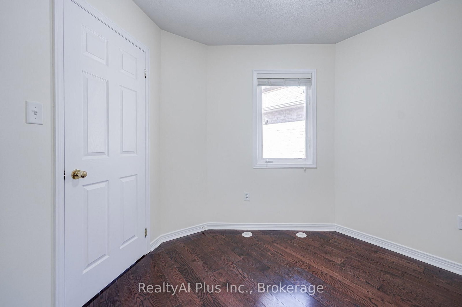 105 Pilkington Drive • Toronto, ON photo 35