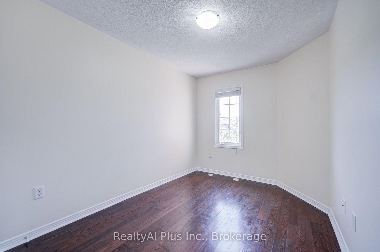 105 Pilkington Drive • Toronto, ON photo 36