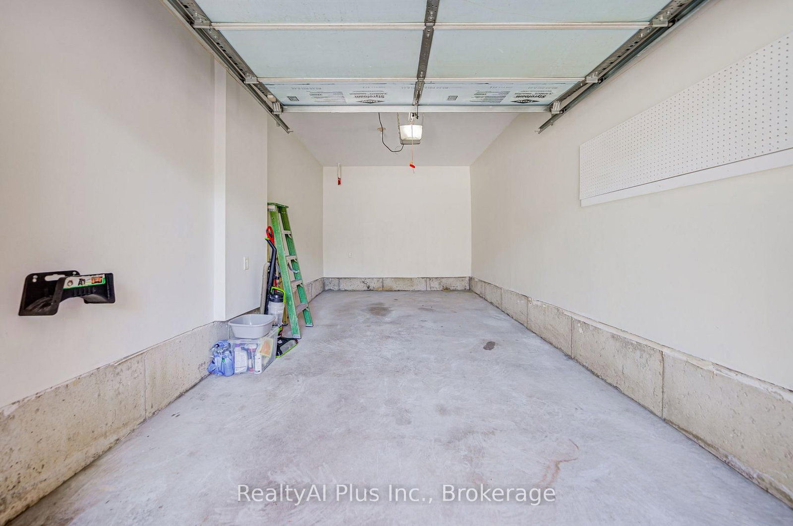 105 Pilkington Drive • Toronto, ON photo 45