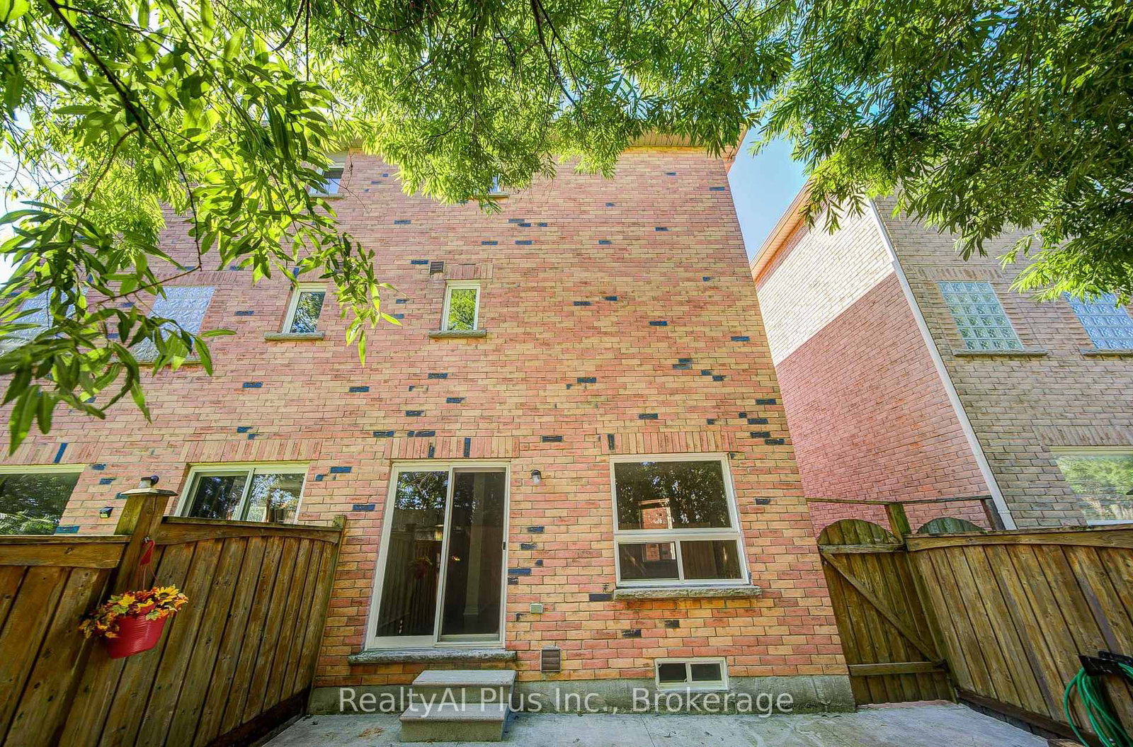 105 Pilkington Drive • Toronto, ON photo 49
