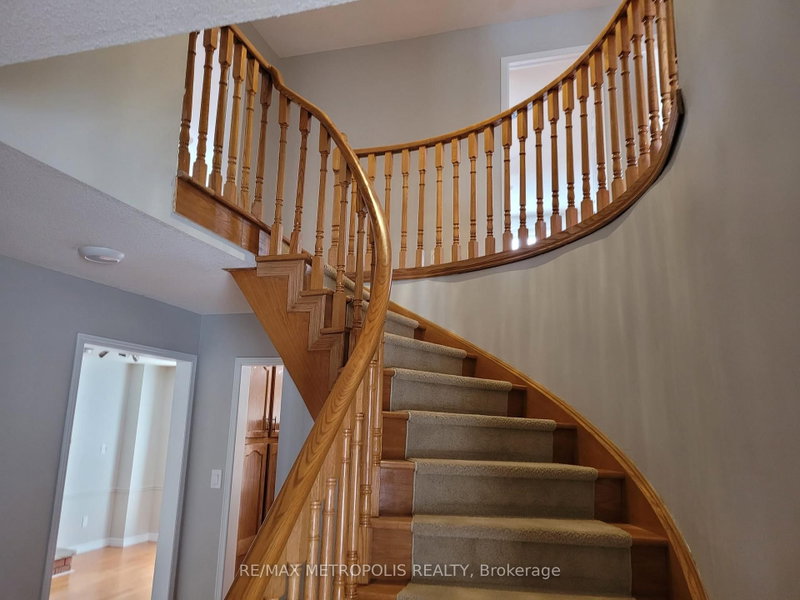 83 Windrush Trail