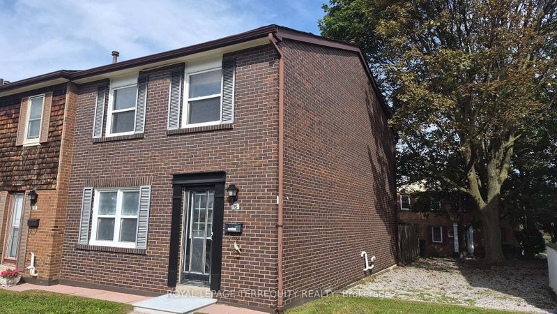15 - 15 Brimwood Boulevard
