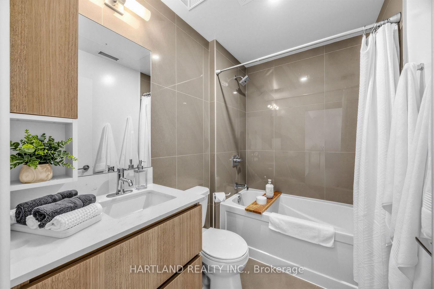 45 Baseball Place • #1308 • Toronto, ON photo 12
