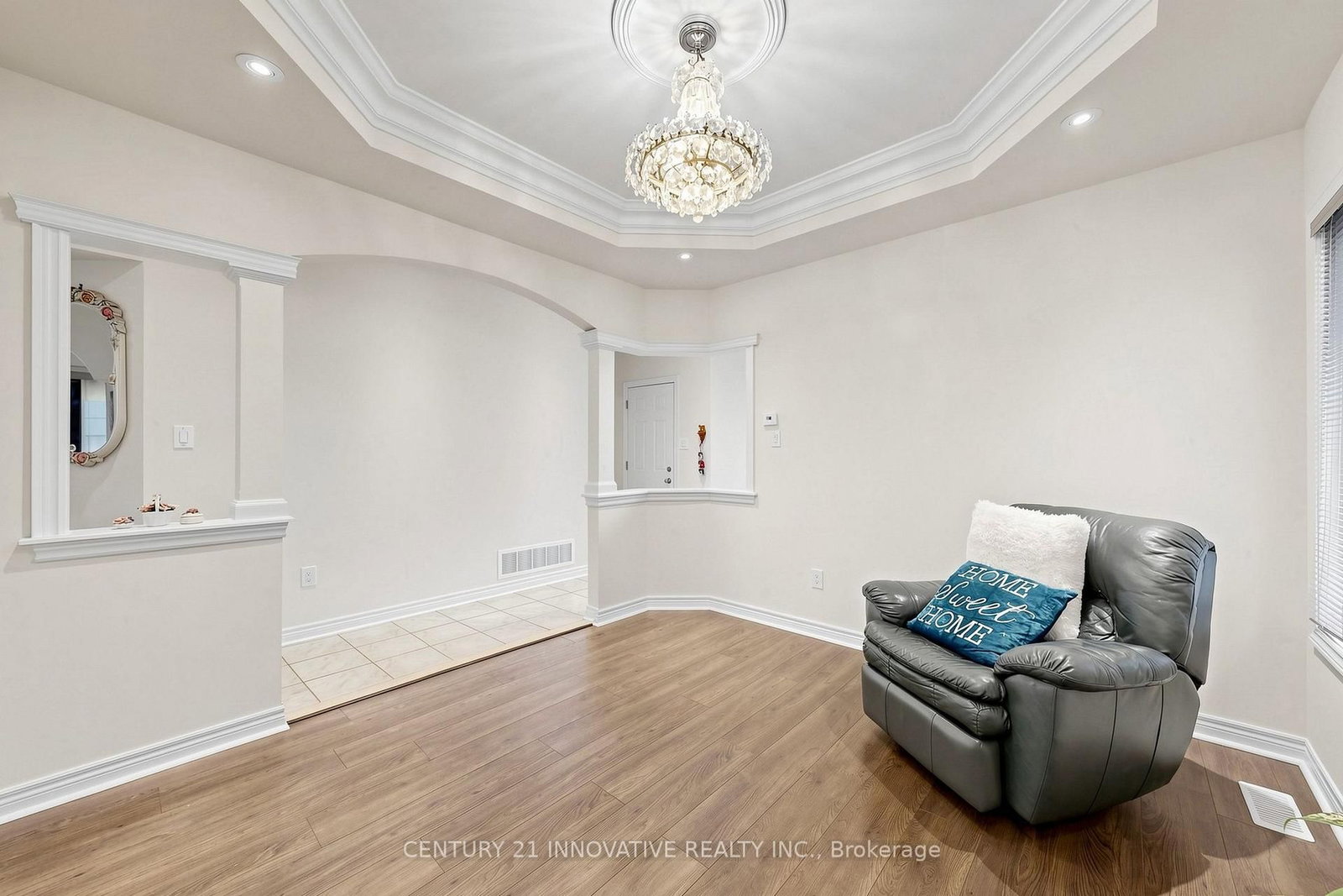 55 Sharplin Drive • Ajax, ON photo 8