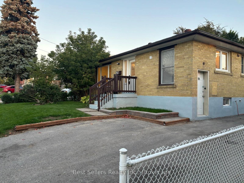 LOWER - 767 Gaspe Avenue