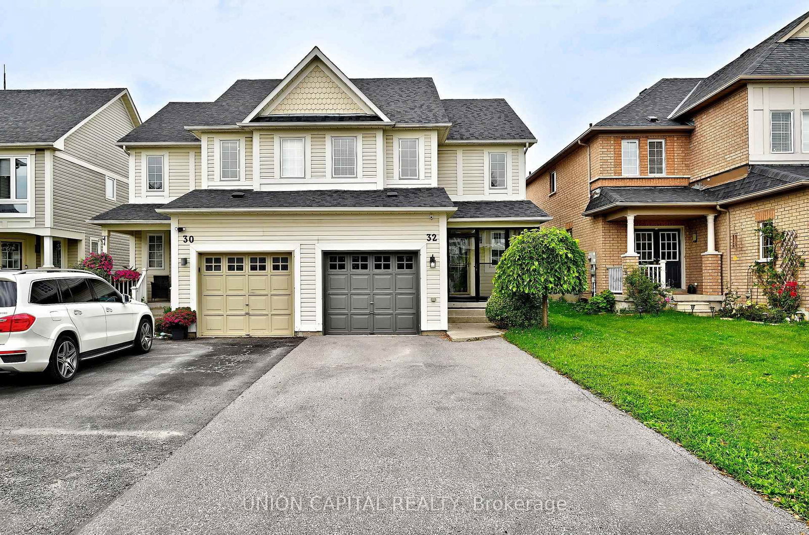 32 Regatta Crescent • Whitby, ON photo 1