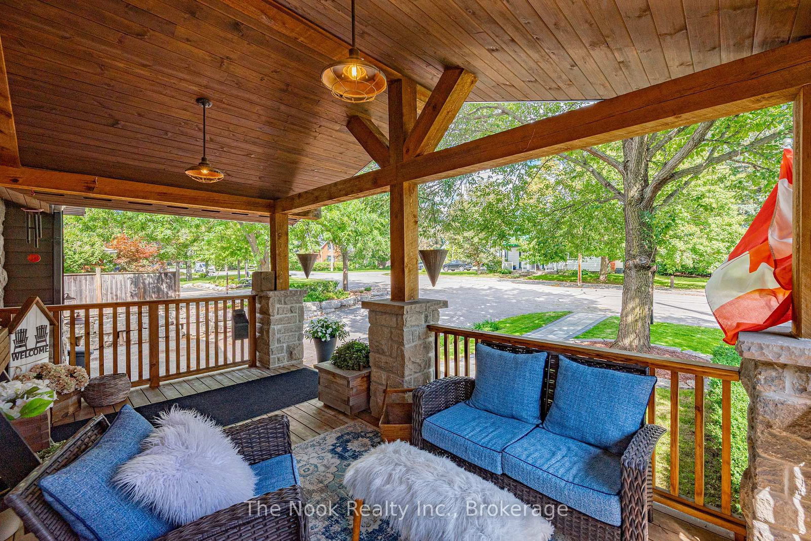 44 Bagot Street • Whitby, ON photo 3