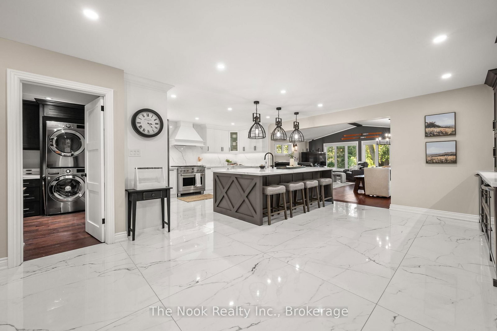 44 Bagot Street • Whitby, ON photo 5