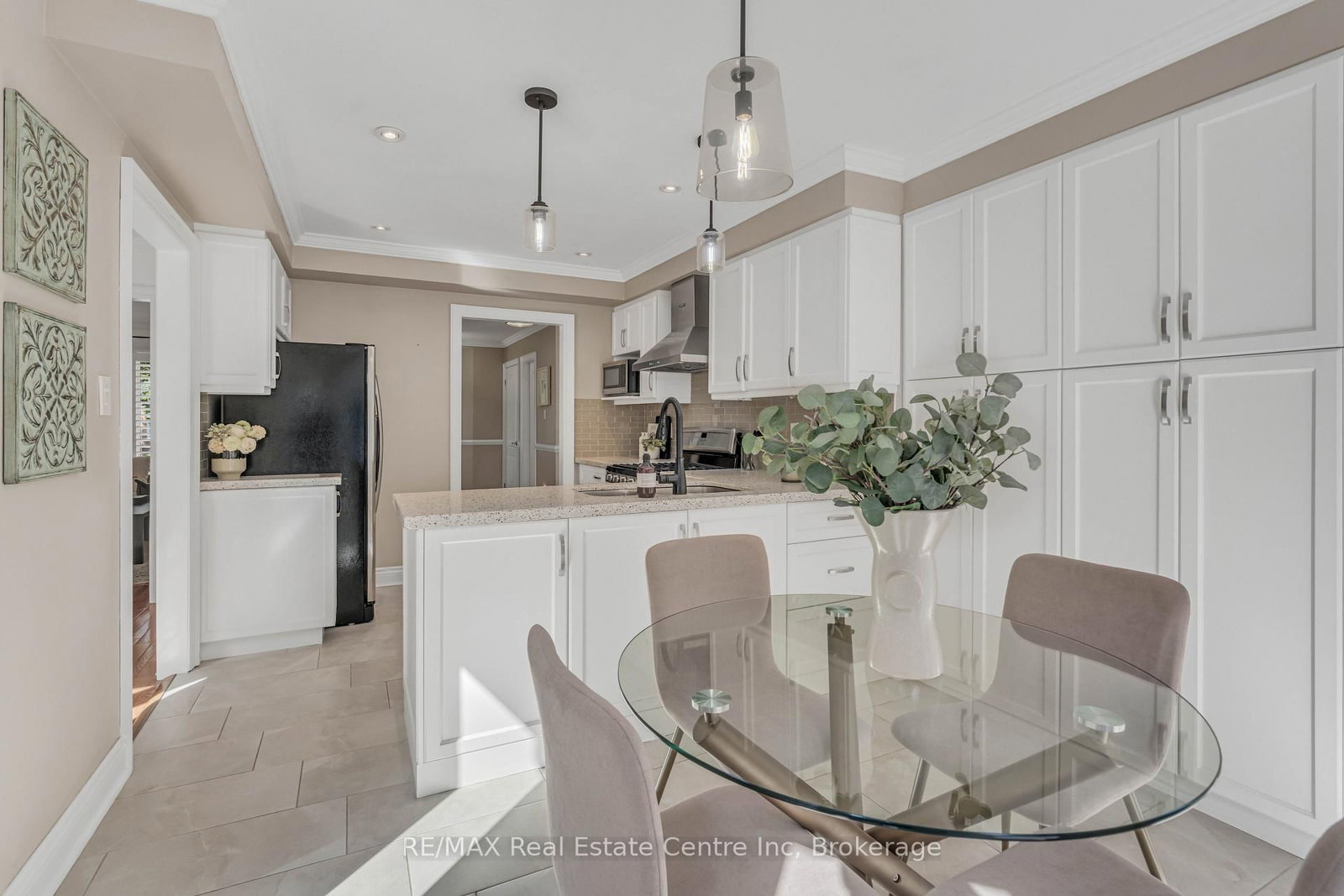 53 Meekings Drive • Ajax, ON photo 6