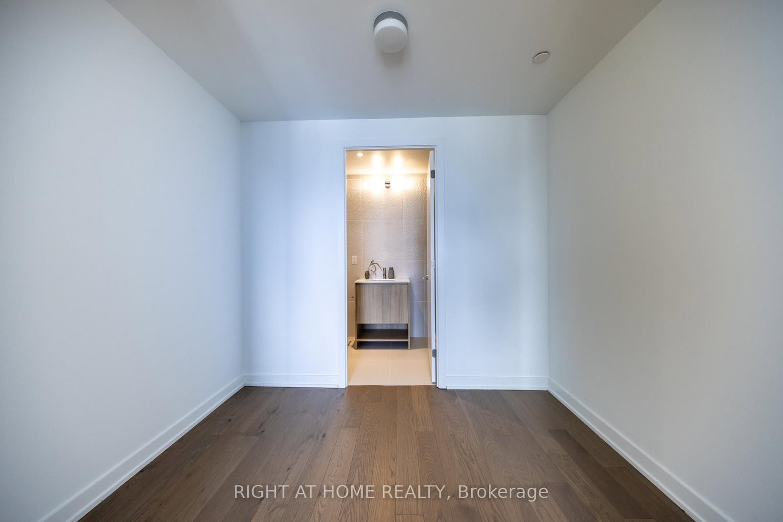 1161 Kingston Road • #502 • Toronto, ON photo 19