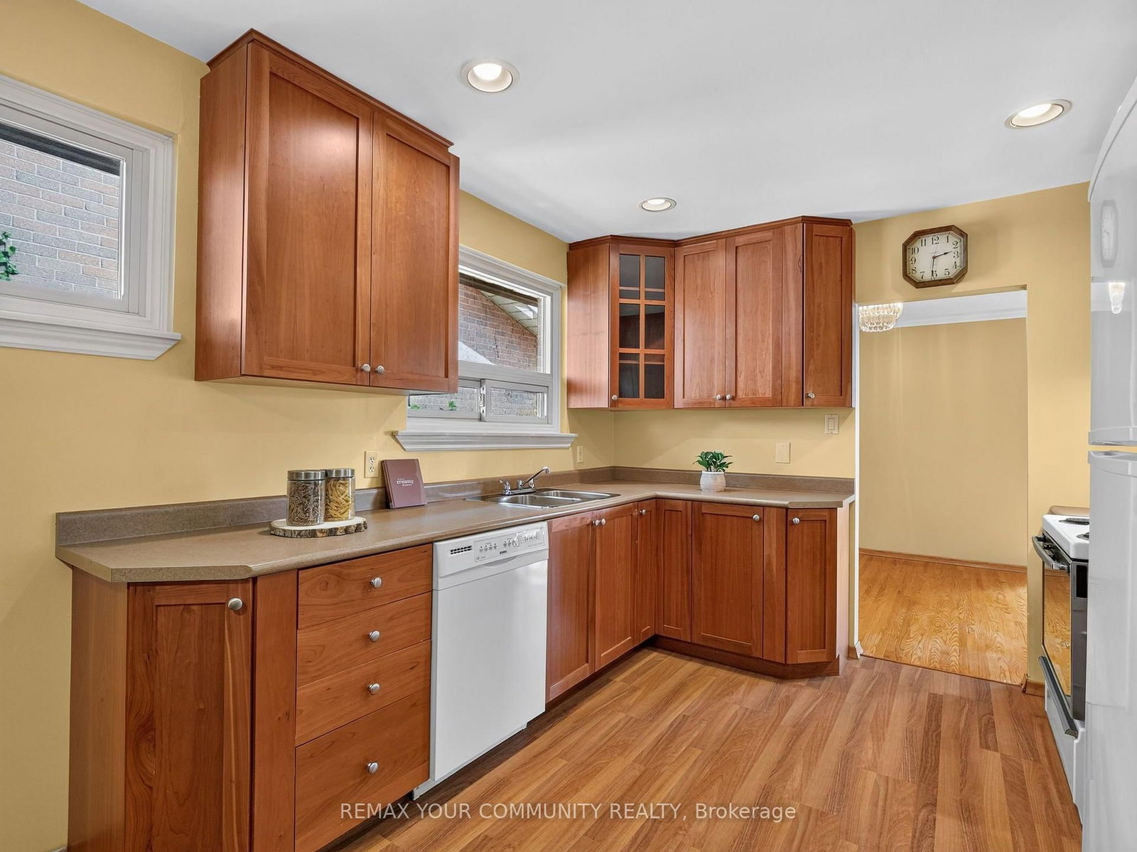 64 Kentish Crescent • Toronto, ON photo 15