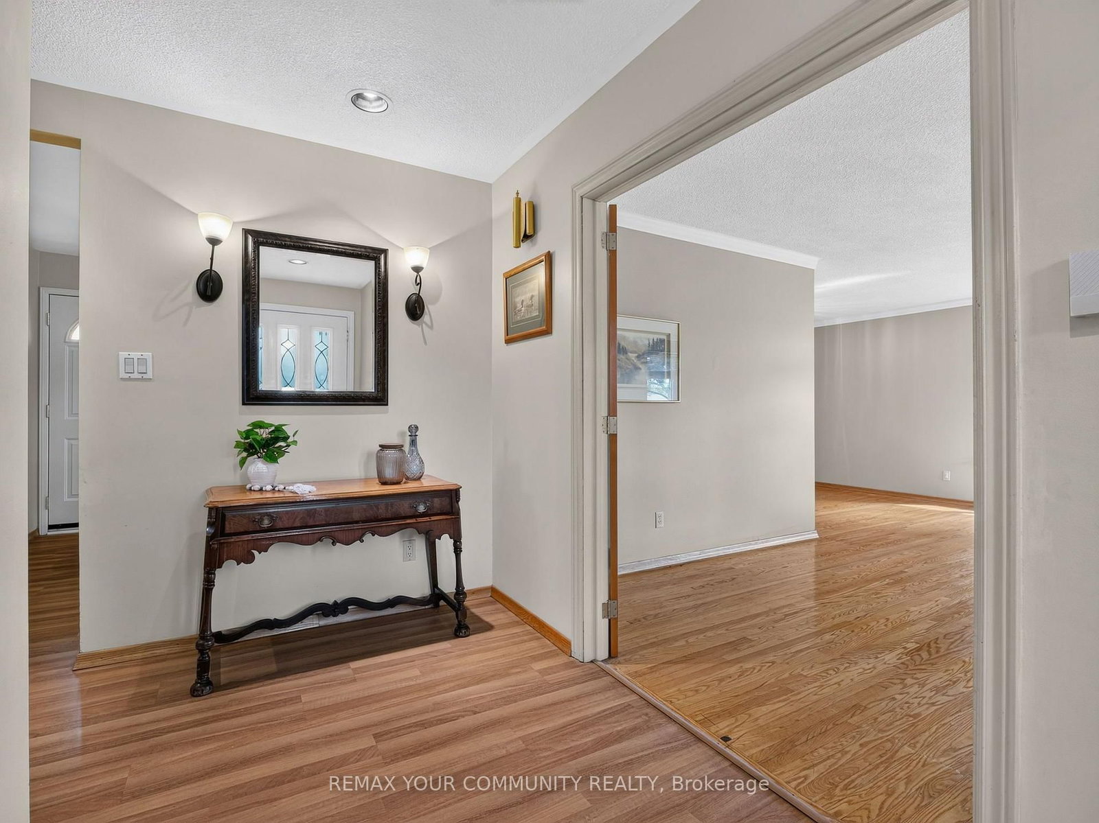 64 Kentish Crescent • Toronto, ON photo 3