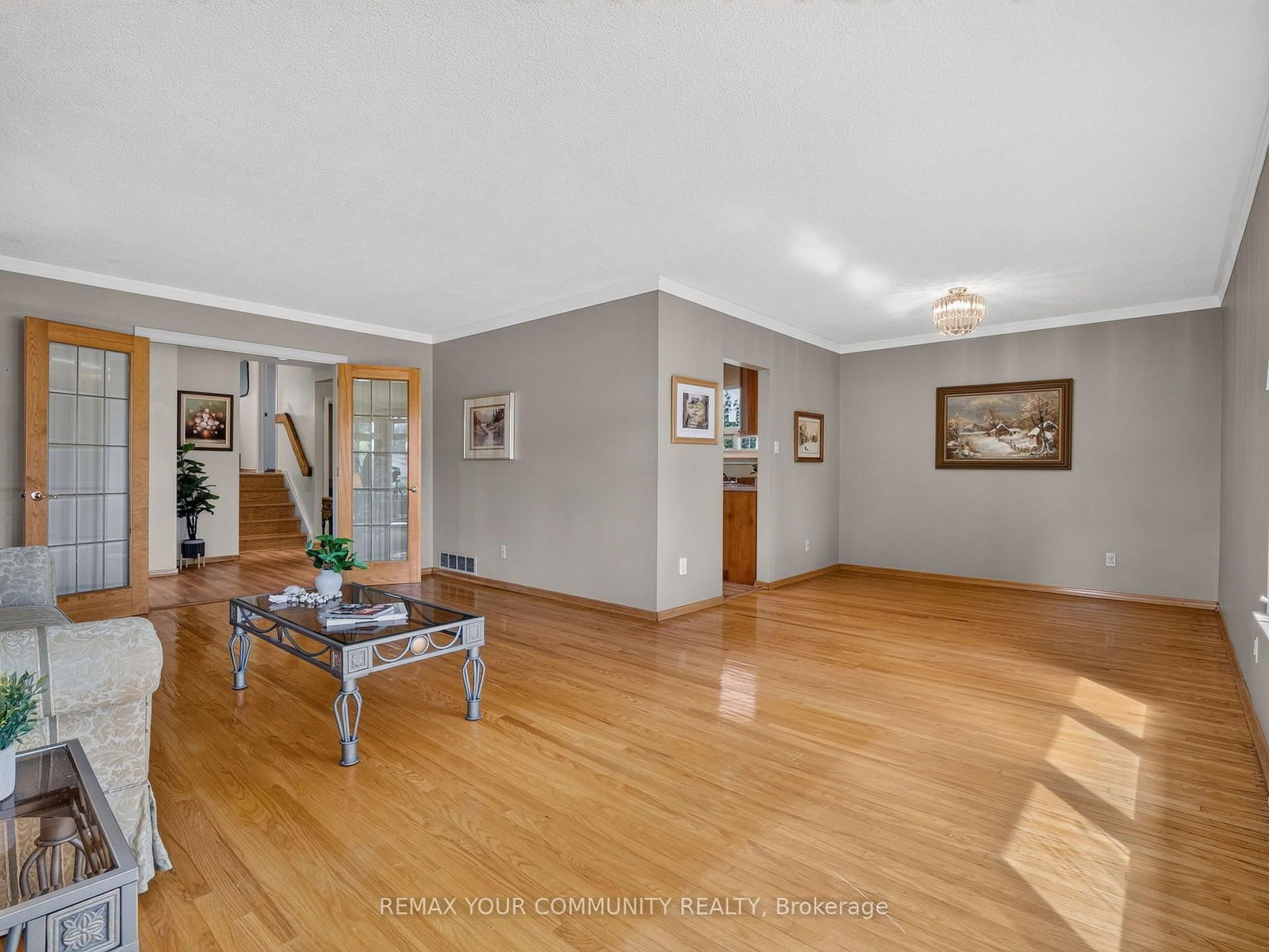 64 Kentish Crescent • Toronto, ON photo 8