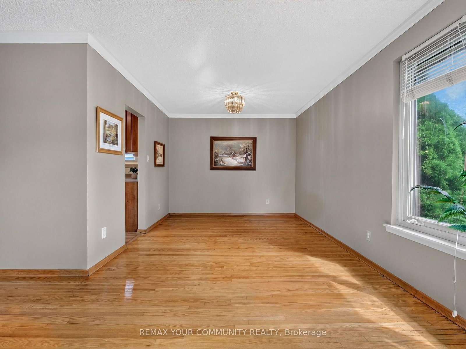 64 Kentish Crescent • Toronto, ON photo 9