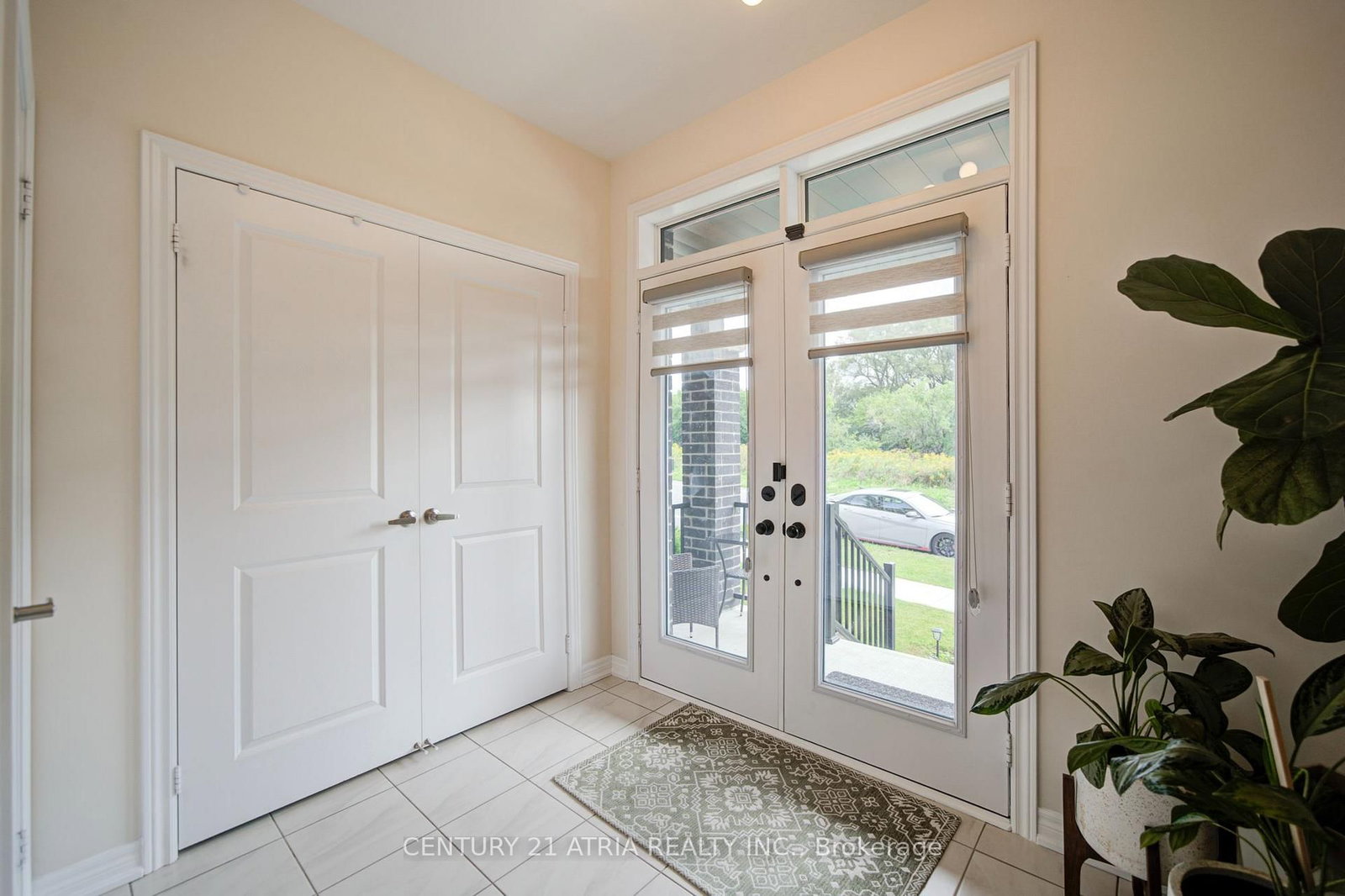 1304 Klondike Drive • Oshawa, ON photo 4
