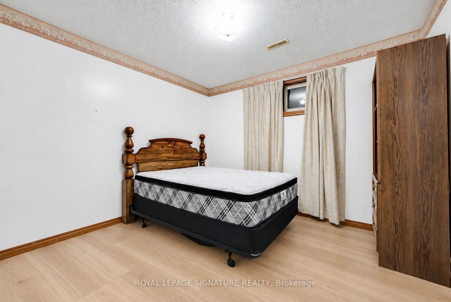 20 McFeeters Crescent • Clarington, ON photo 30