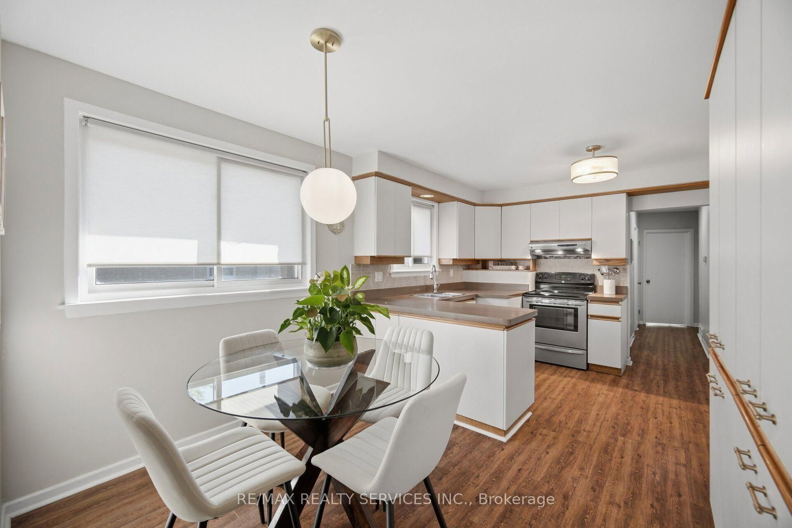 15 Shoreview Drive • Toronto, ON photo 18