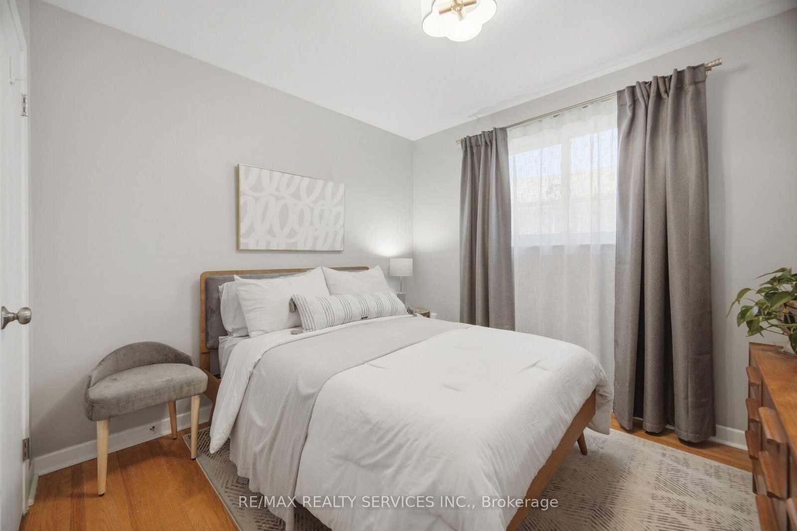 15 Shoreview Drive • Toronto, ON photo 22