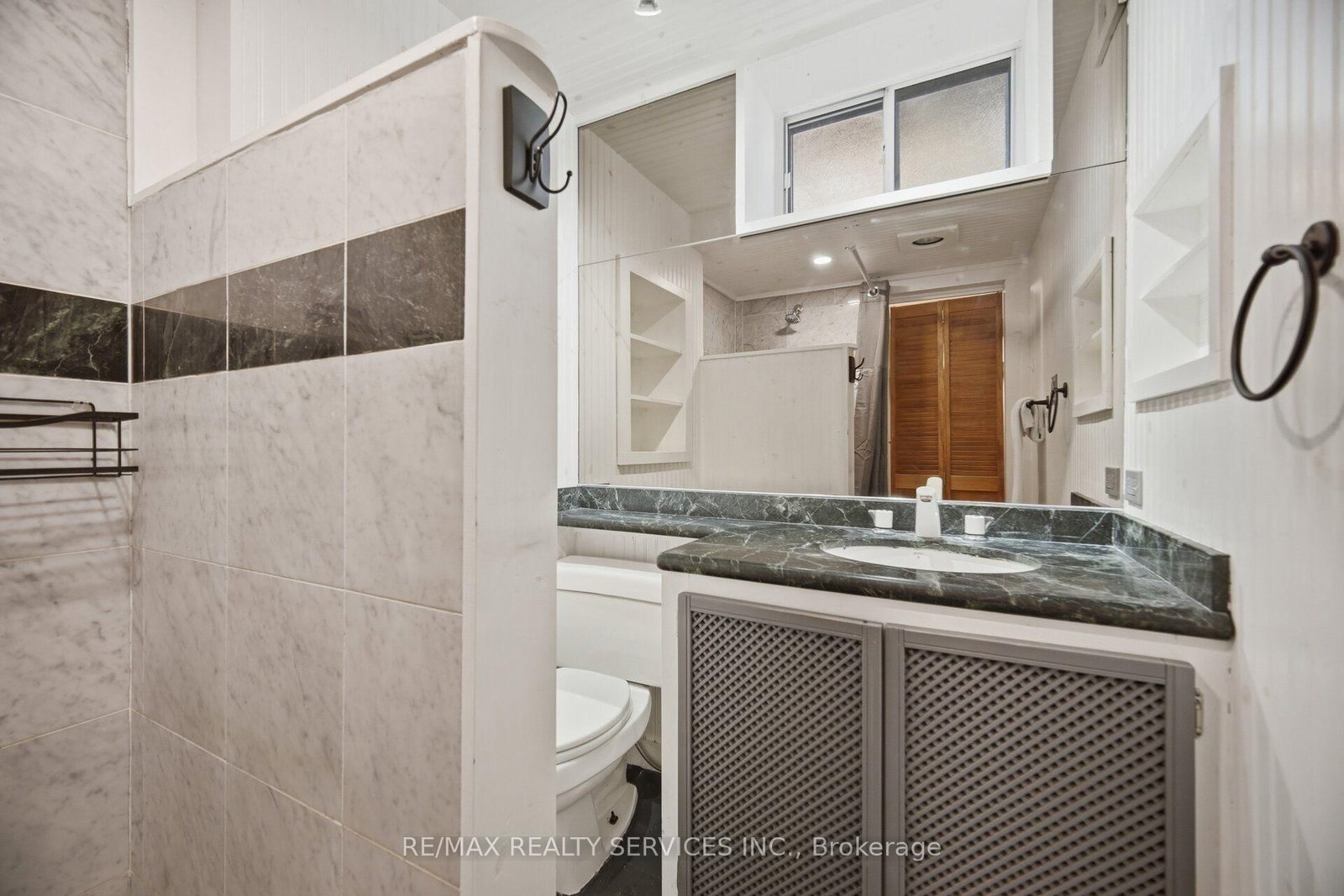 15 Shoreview Drive • Toronto, ON photo 39