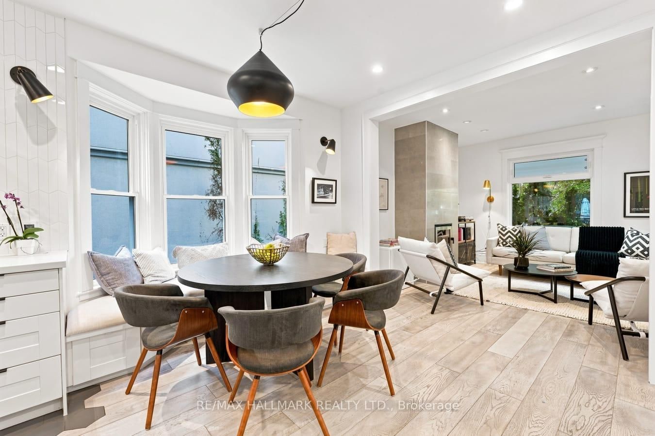 15 Redwood Avenue • Toronto, ON photo 13
