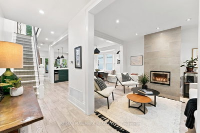 15 Redwood Avenue • Toronto, ON photo 3