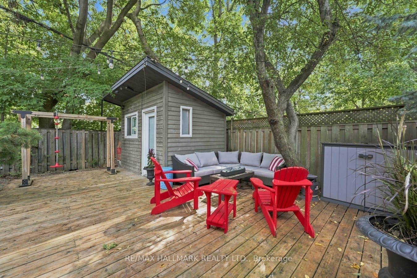15 Redwood Avenue • Toronto, ON photo 40