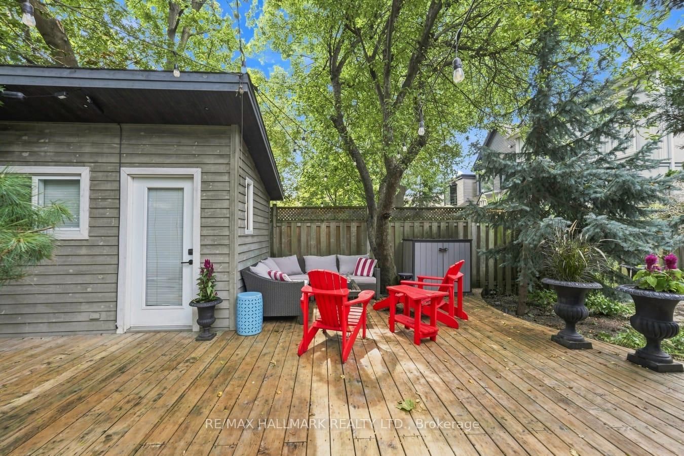 15 Redwood Avenue • Toronto, ON photo 42