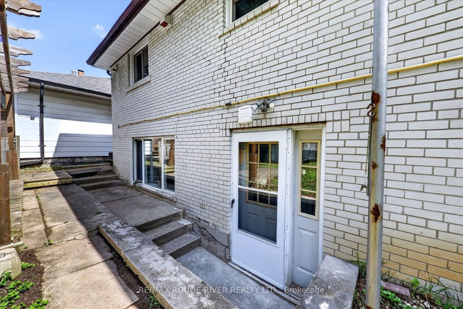 30 Scarboro Avenue • Toronto, ON photo 27