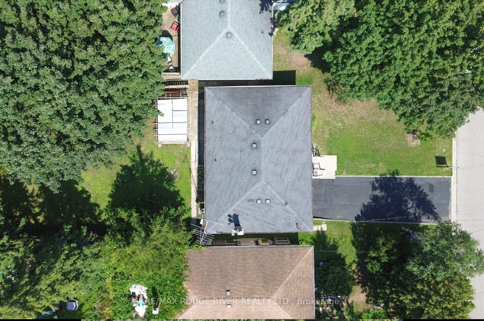 30 Scarboro Avenue • Toronto, ON photo 30
